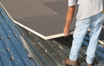 benefits of insulating Pledgdon Green flat roofing